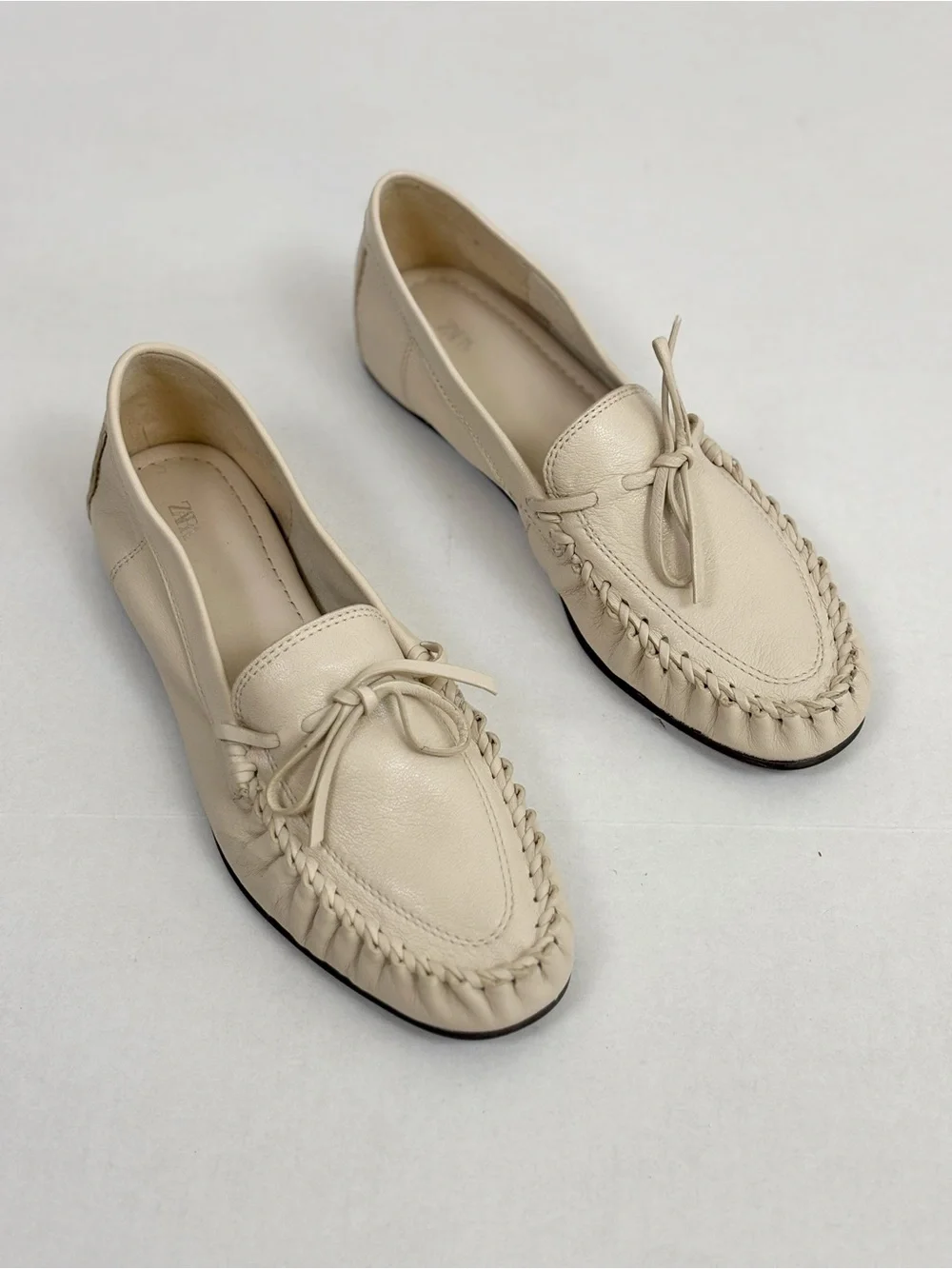 Zara Gathered Soft Leather Loafers in Off White Size 38